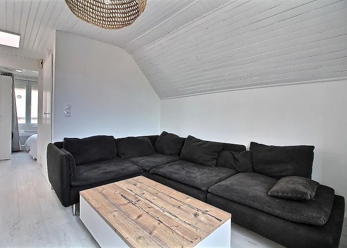 Appt Cosy 4 Personnes A 2 Min A Pied Plage Et Commerces